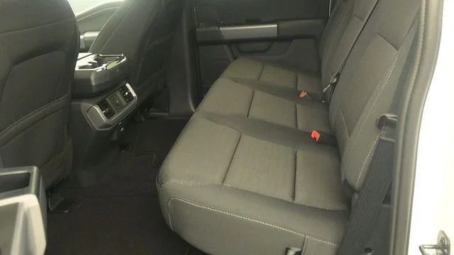 New 2026 Oxford White Ford XLT image 11
