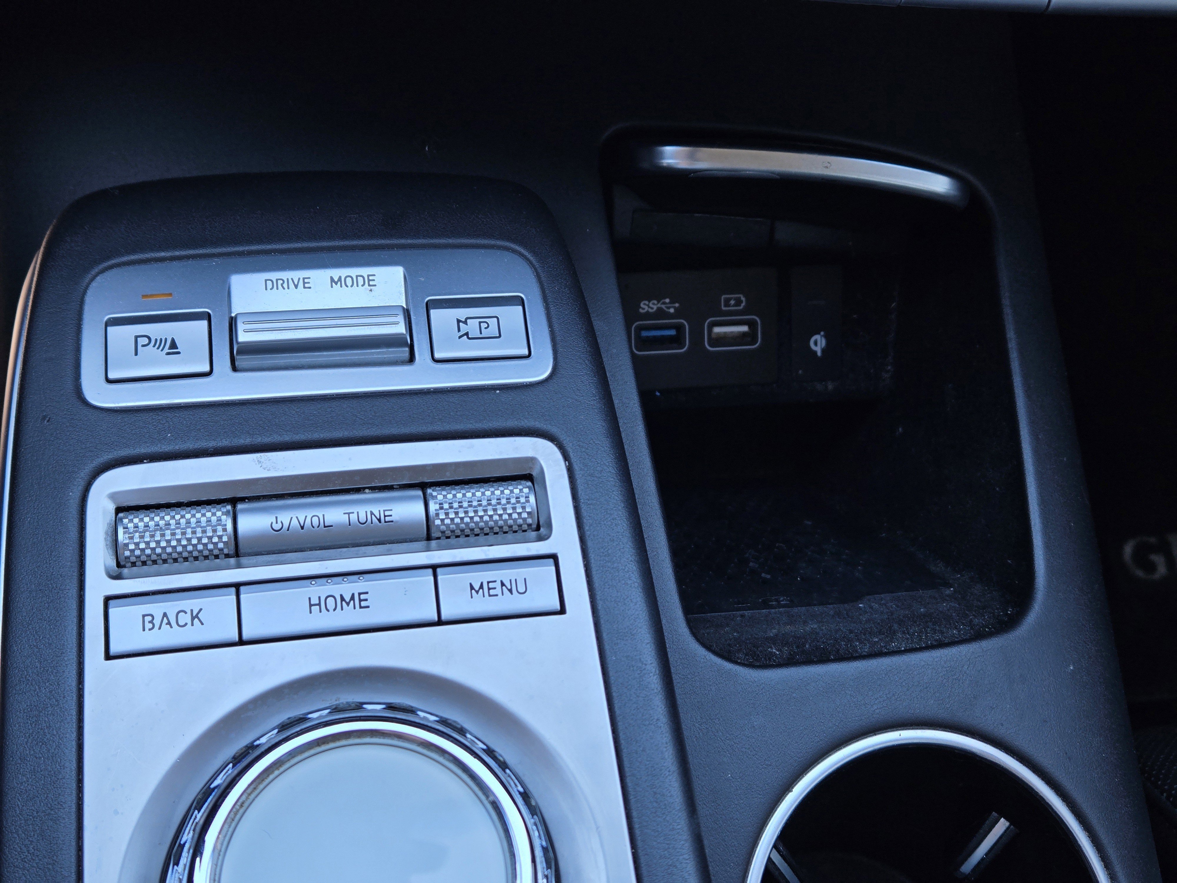 2022 GENESIS GV70 Standard - Photo 29
