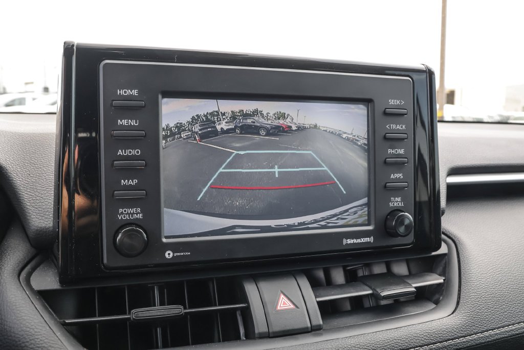 Used 2020 White Toyota XLE image 7