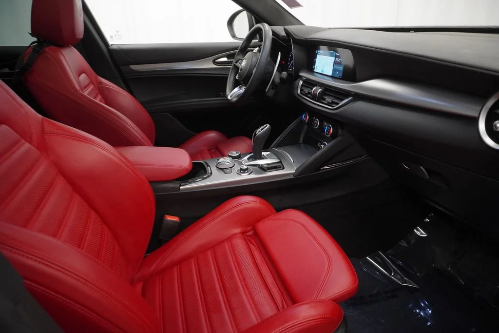 Used 2024 Black Alfa Romeo Veloce image 51
