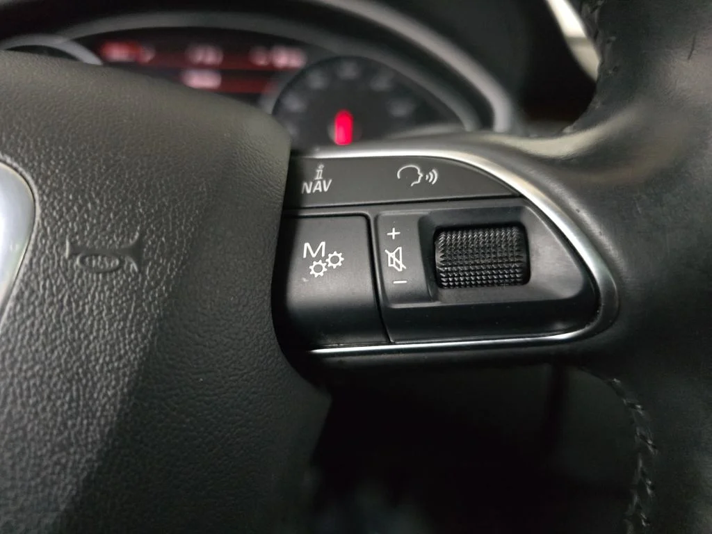 Used 2015 Brilliant Black Audi 3.0T image 21
