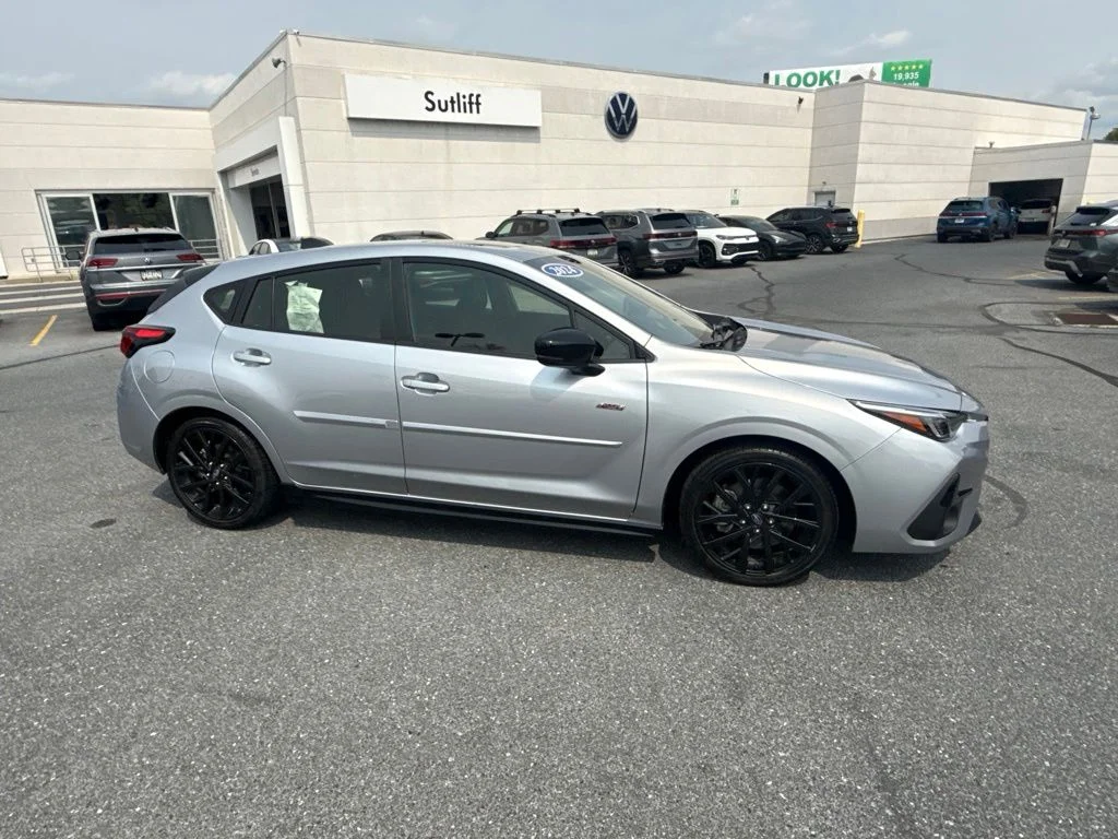 Used 2024 Ice Silver Metallic Subaru 2.5RS image 30