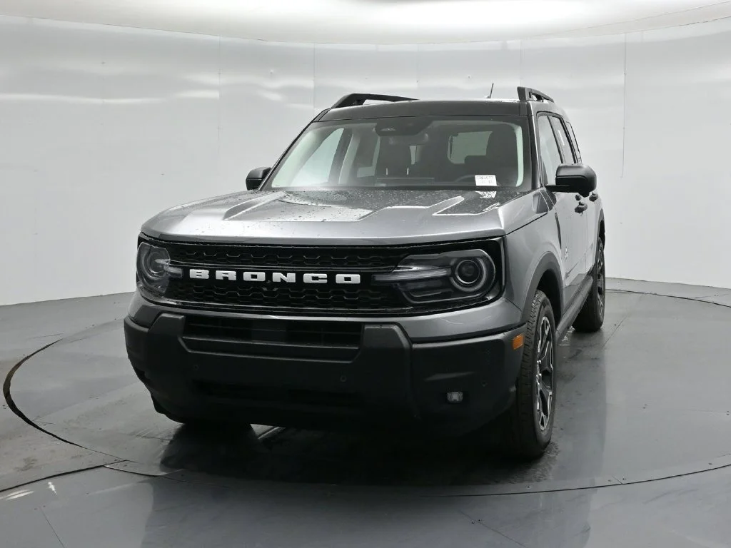 New 2026 Carbonized Gray Metallic Ford Outer Banks image 53