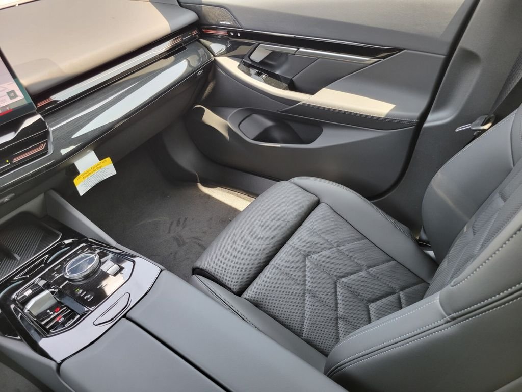 2026 BMW 5 Series 530i - Photo 16