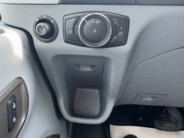 Used 2018 Blue Ford Base image 18