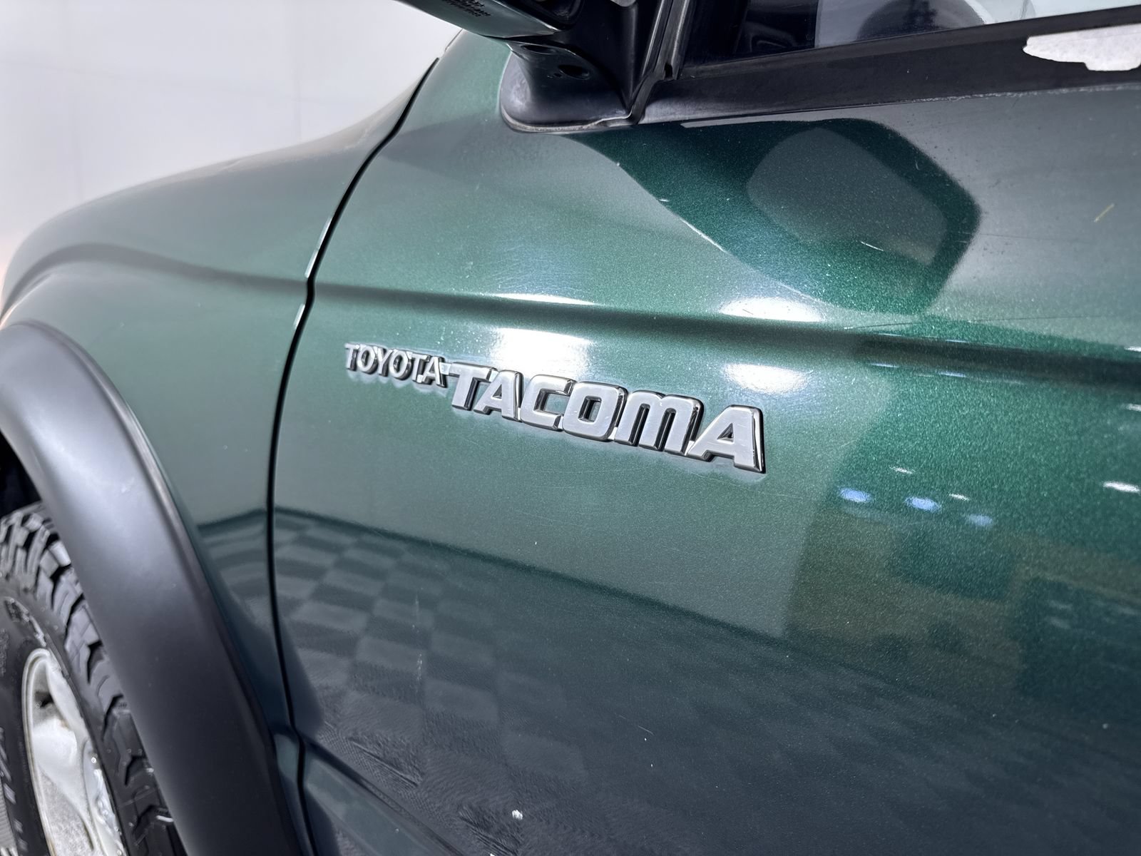 Used 2002 Green Toyota  image 22
