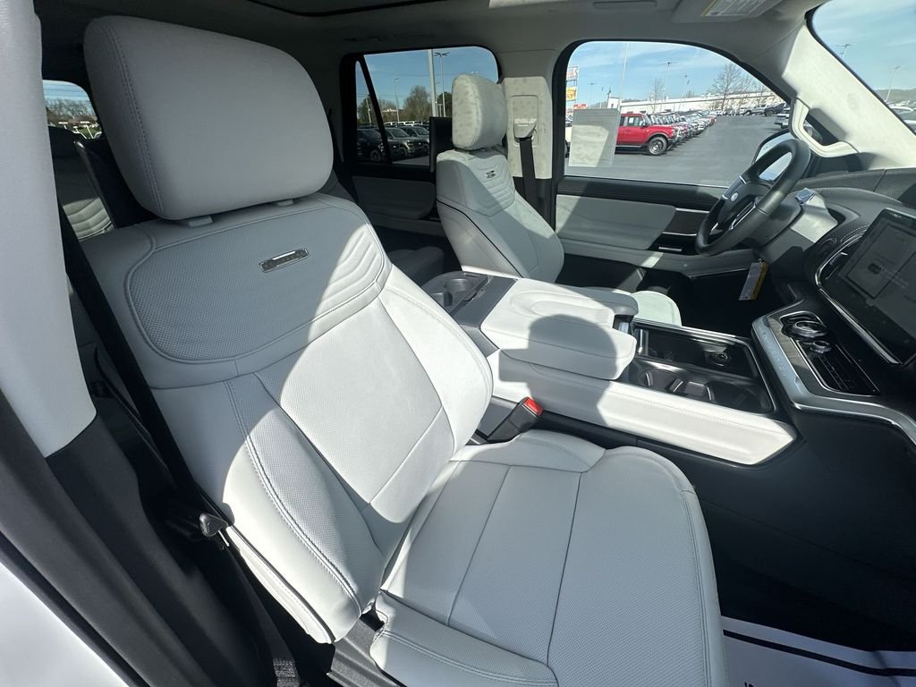 New 2026 Silver Ford Platinum image 32