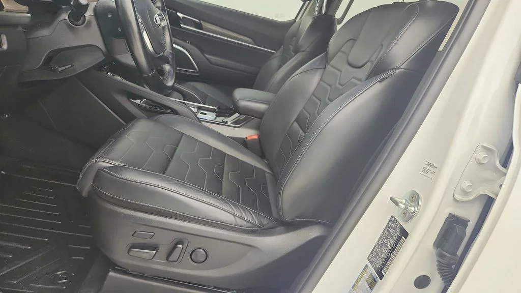 Used 2021 White Kia SX image 14