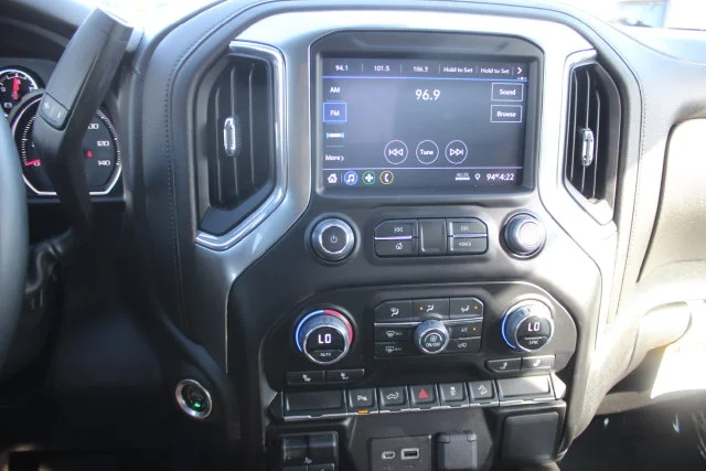 Used 2023 White Chevrolet LT image 4