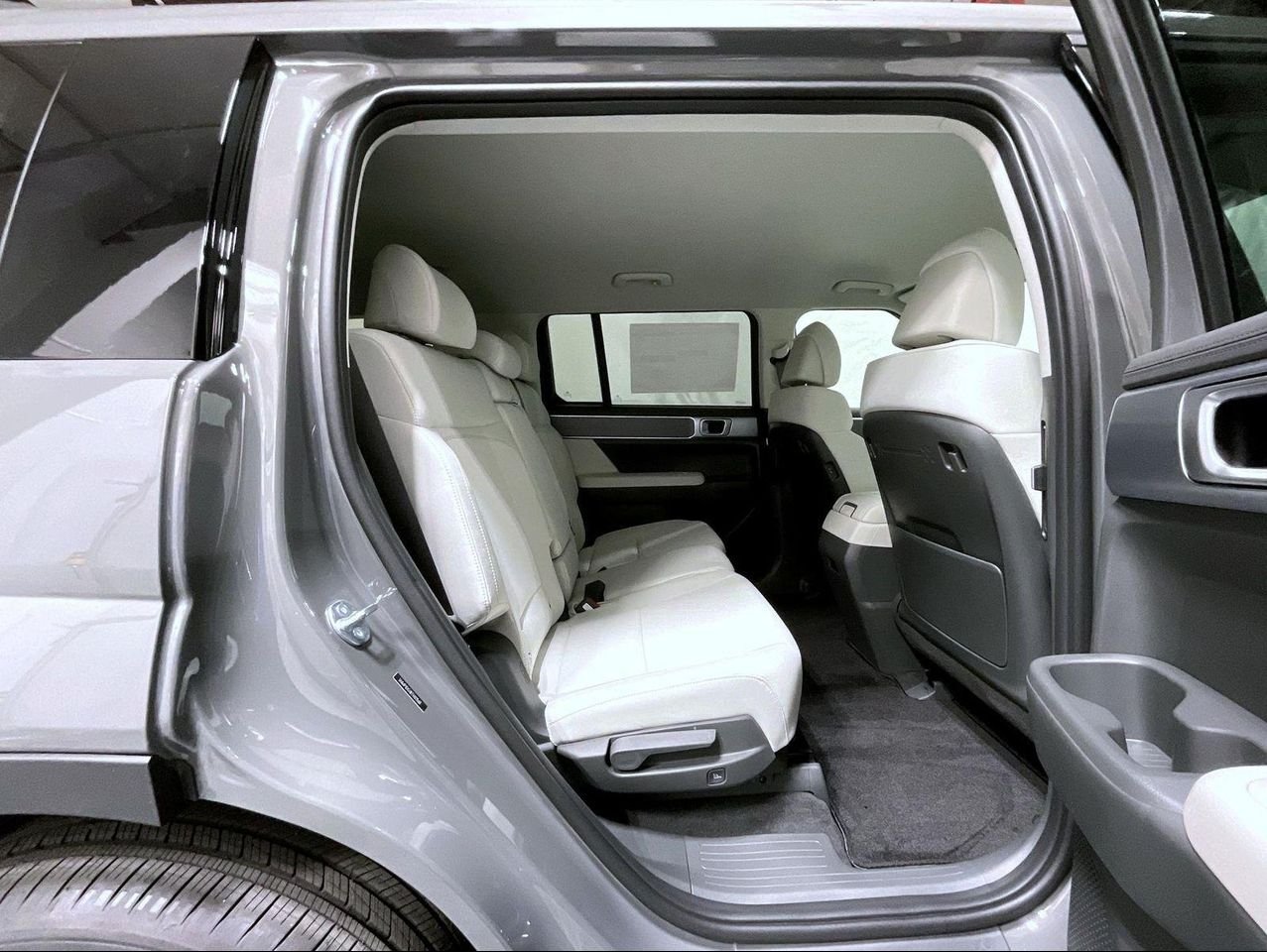 New 2026 Gray Hyundai SE image 19