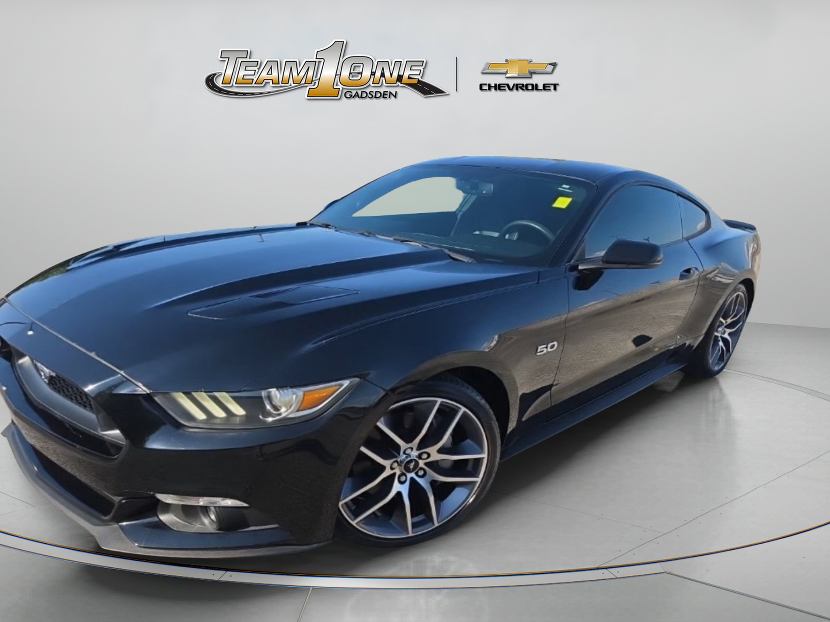 Used 2015 Black Ford GT Premium image 3