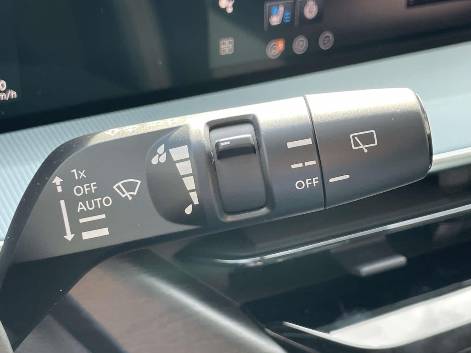 New 2026 Gun Metallic Nissan Platinum image 39