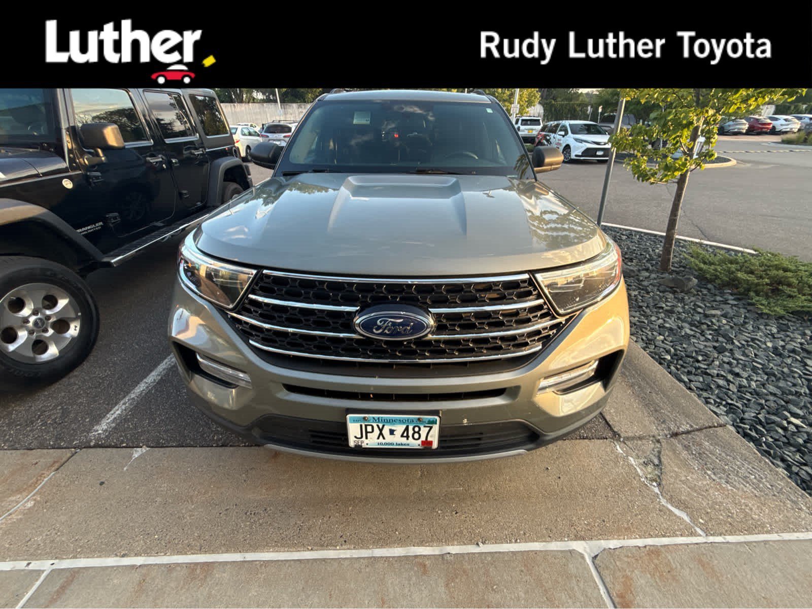 Used 2020 Silver Spruce Metallic Ford XLT image 1