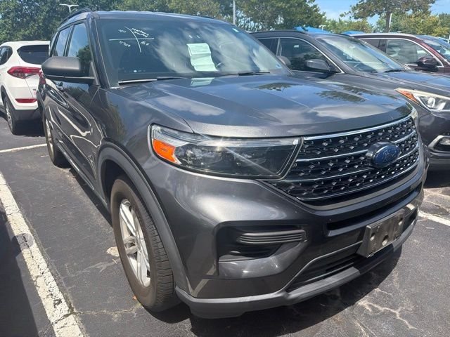 Used 2020 Silver Spruce Metallic Ford XLT image 2