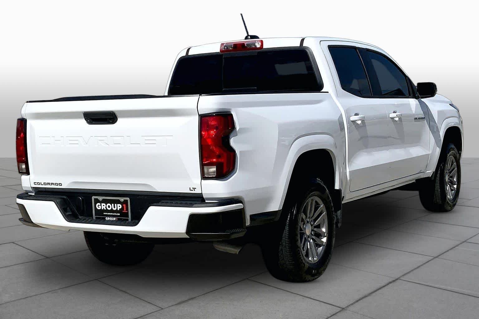 Used 2023 Summit White Chevrolet LT image 13