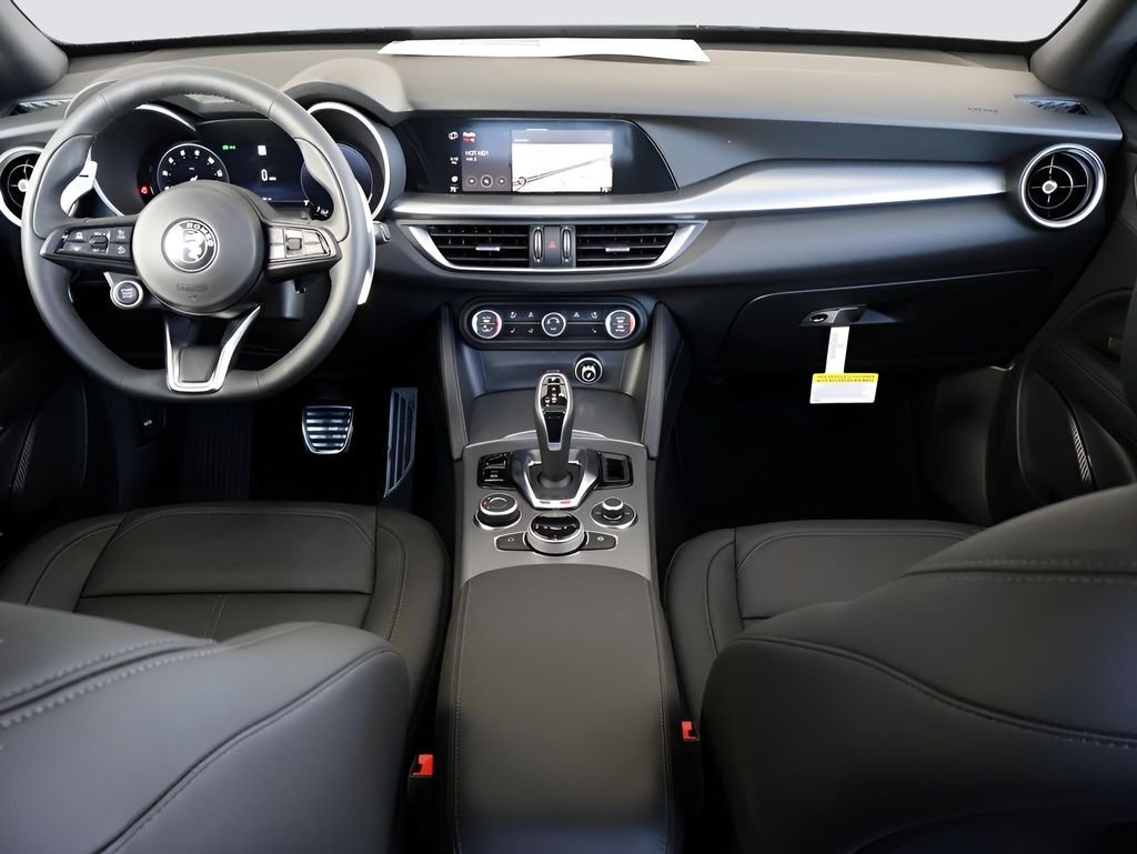 2025 Alfa Romeo Stelvio Base - Photo 15