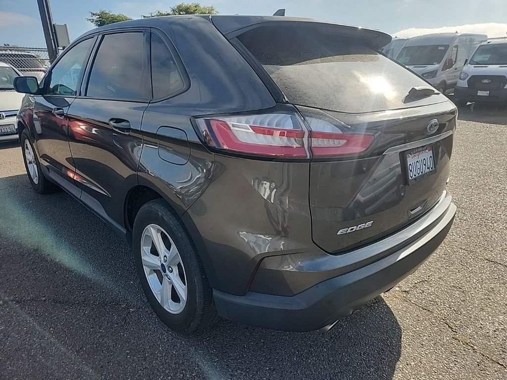 Used 2020 Gray Ford SE image 11