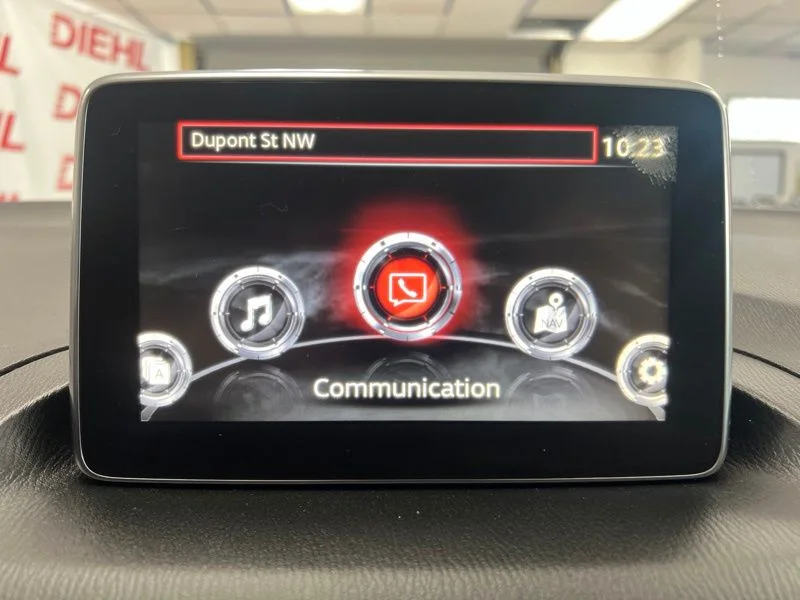 Used 2016 White Mazda i Grand Touring image 28