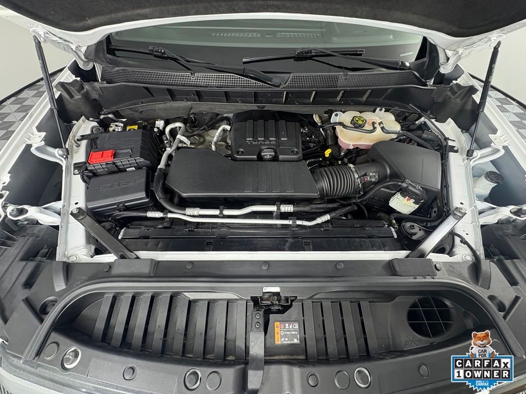Used 2024 Summit White Chevrolet LT image 27