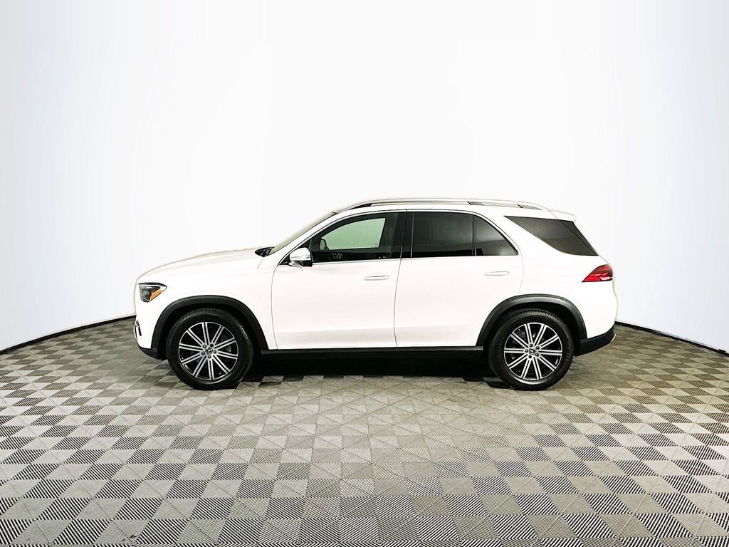 Certified Used 2024 White Mercedes-Benz GLE 450 image 3