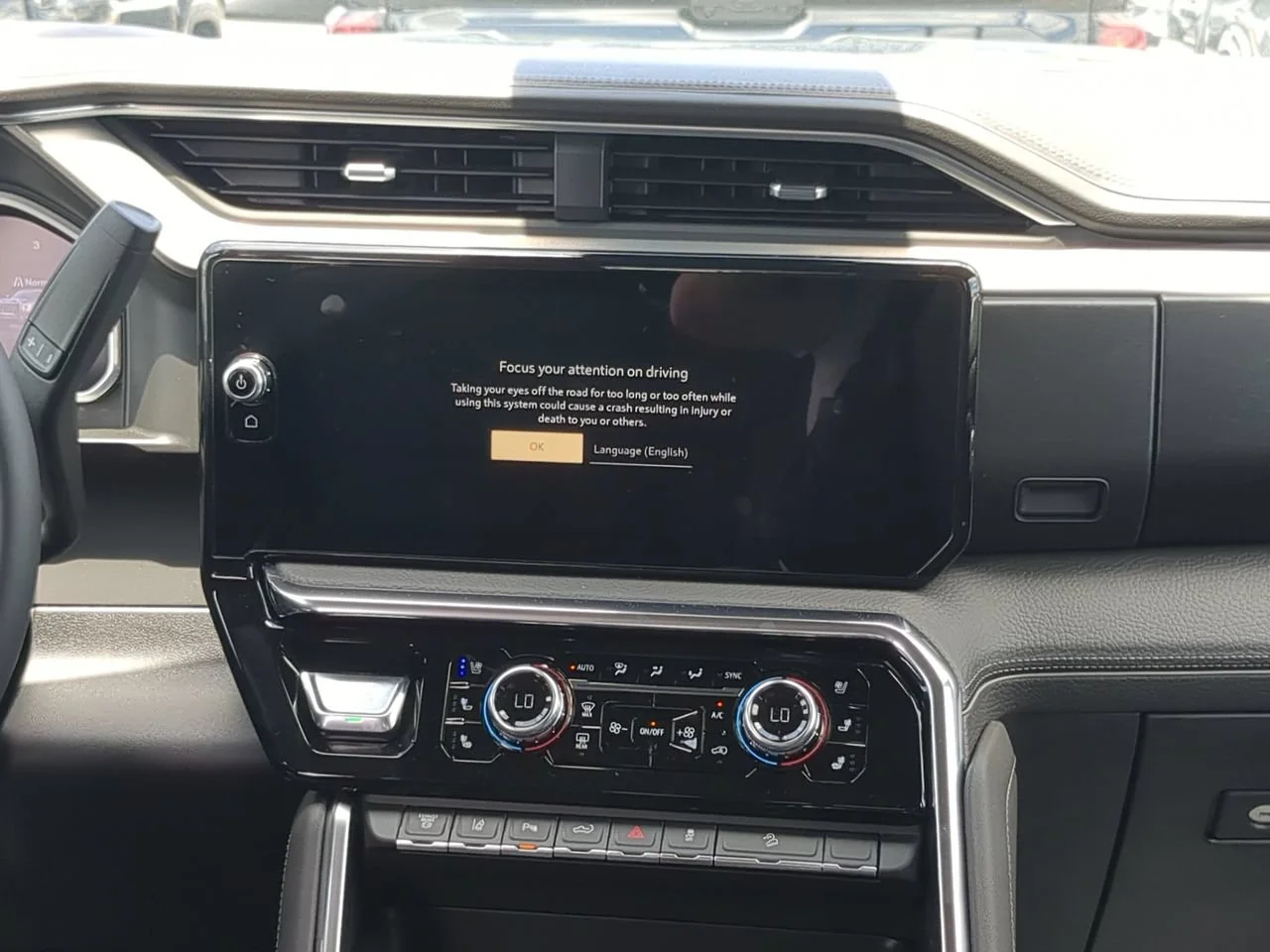 2026 GMC Sierra 2500HD Denali - Photo 17