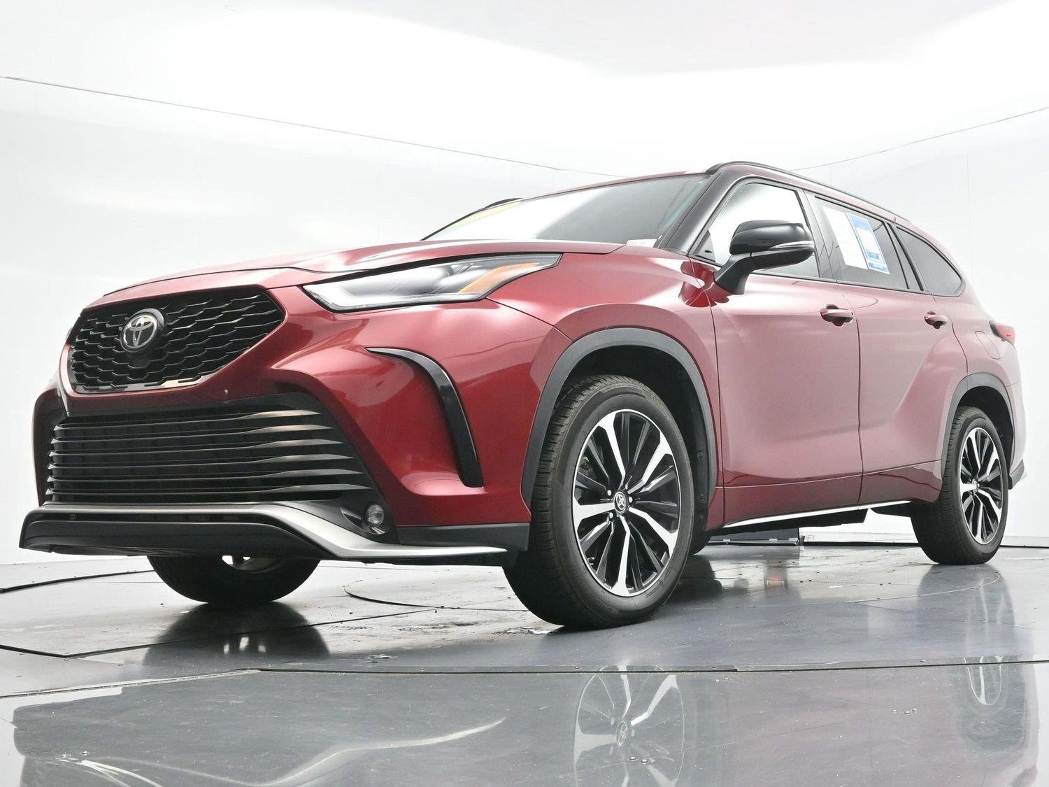 Used 2022 Ruby Flare Pearl Toyota XSE image 49