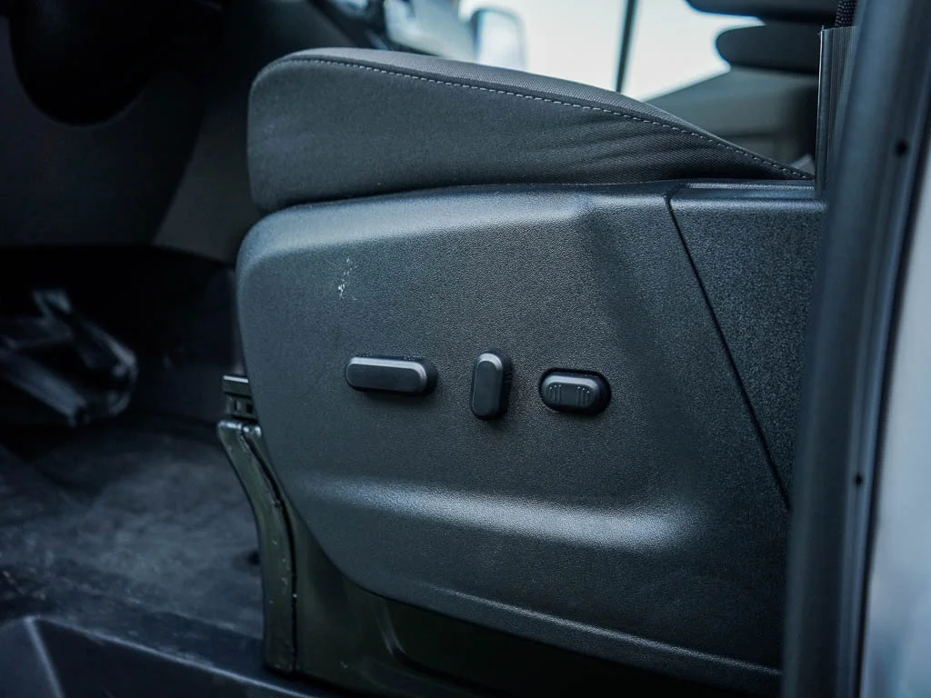 New 2027 Oxford White Ford Cargo Van image 19