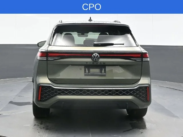 Certified Used 2026 Green Volkswagen SE R-Line Black image 2
