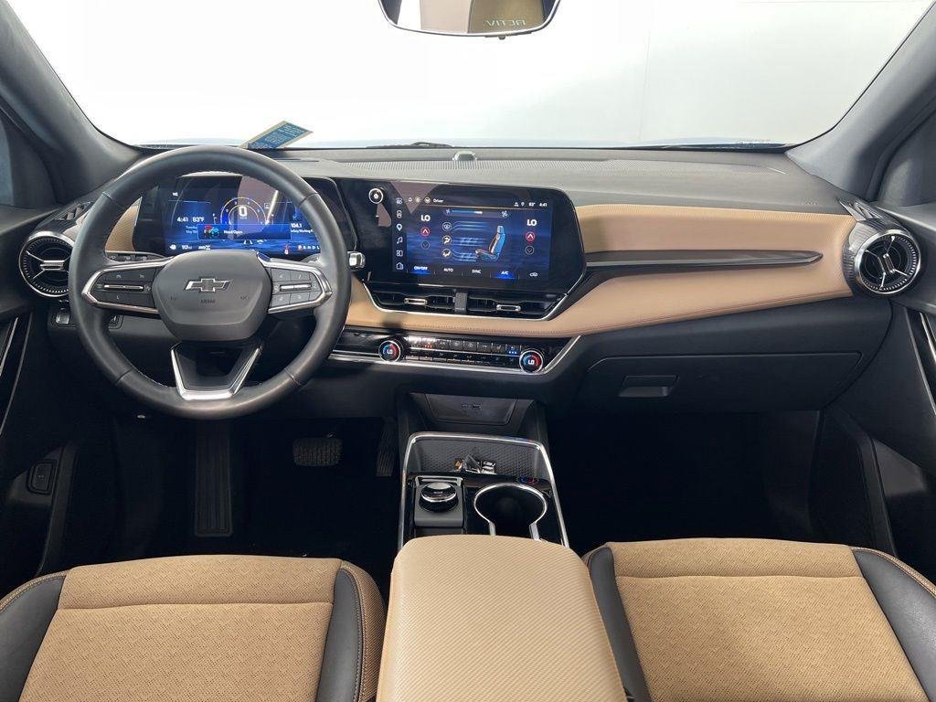 Used 2025 Blue Metallic Chevrolet ACTIV image 21