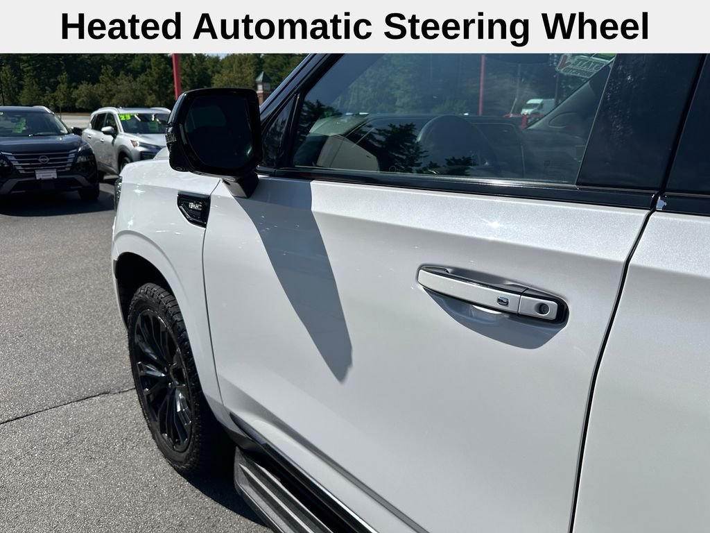 Used 2021 White GMC Denali image 11
