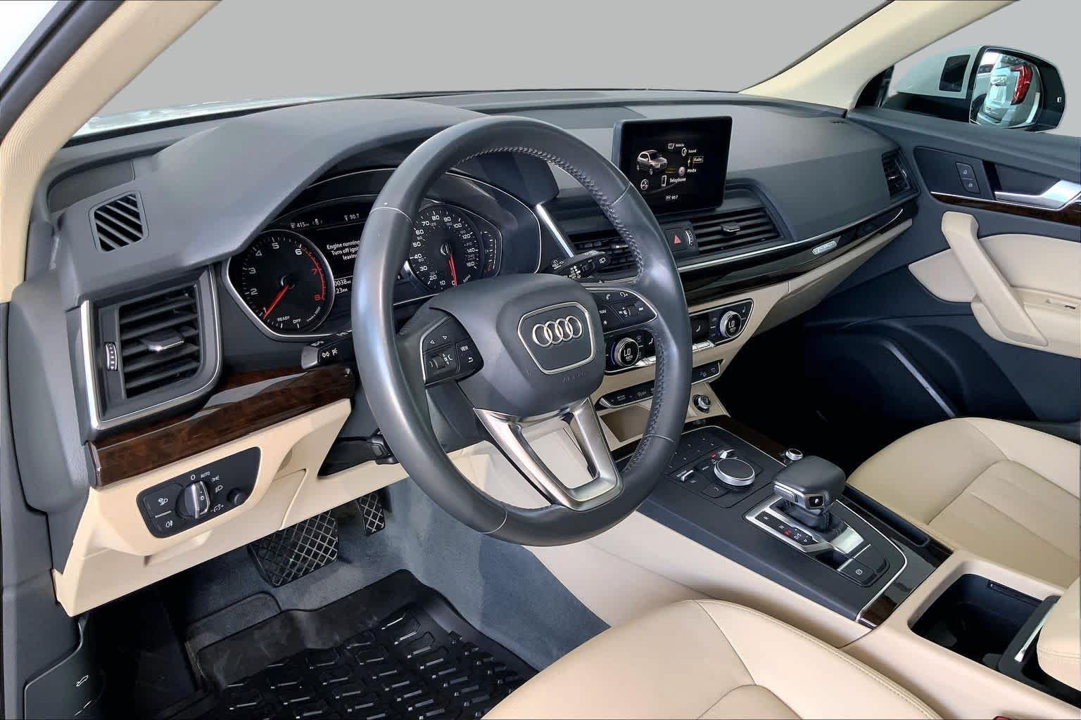 Used 2019 Ibis White Audi Premium image 18