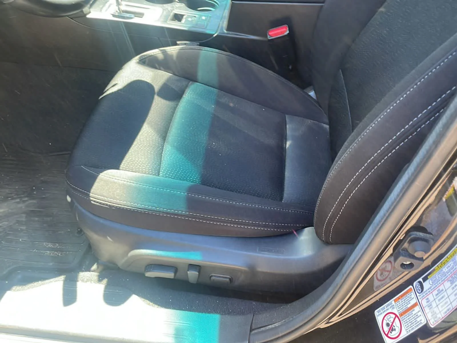 Used 2016 Crystal Black Silica Subaru 2.5i Premium image 11
