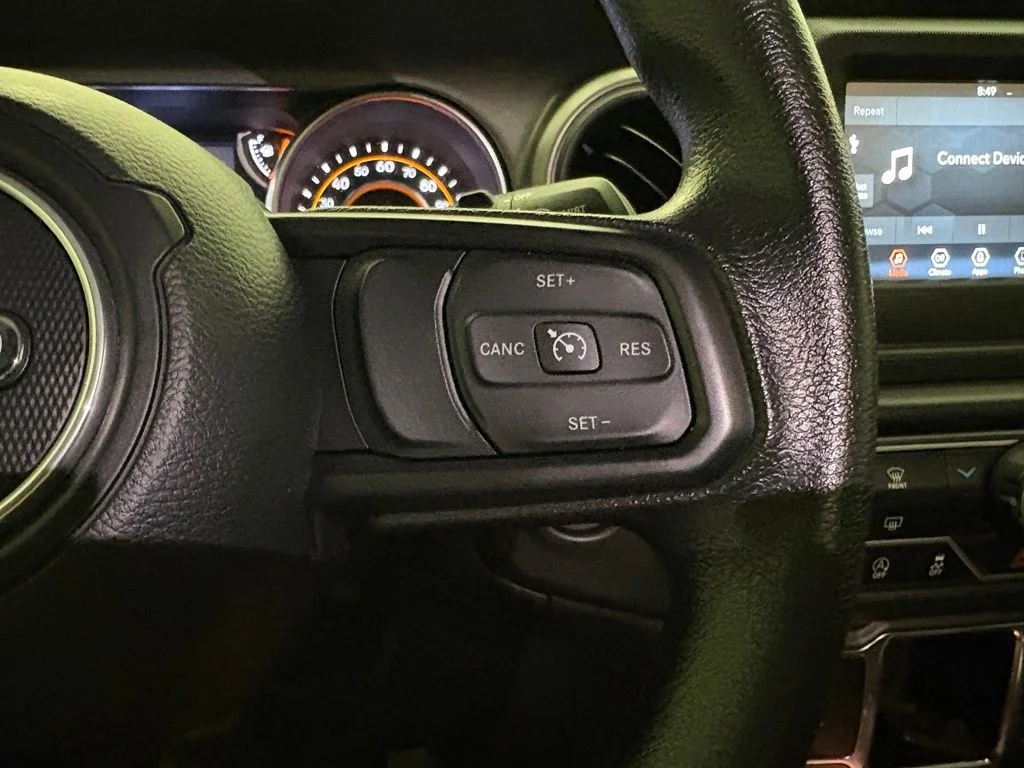 Used 2023 White Jeep Sport image 5