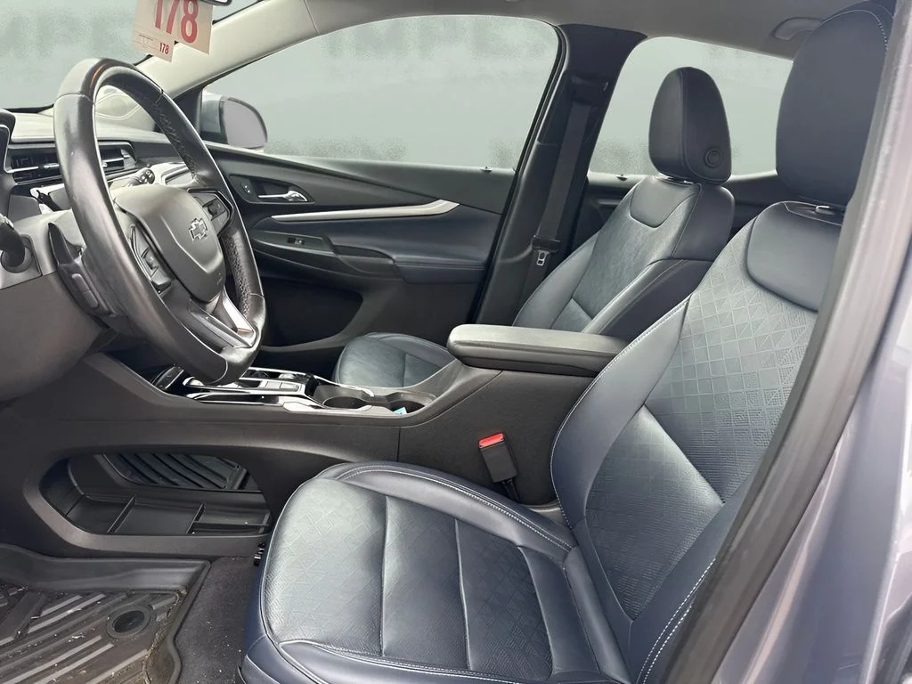 Used 2022 Gray Chevrolet LT image 12