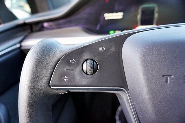 Used 2022 Black Tesla Plaid image 40