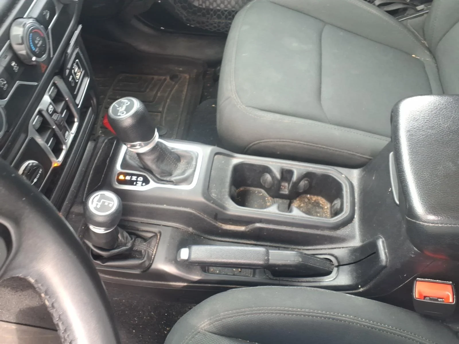 Used 2018 Black Jeep SPORT S 4X4 image 13