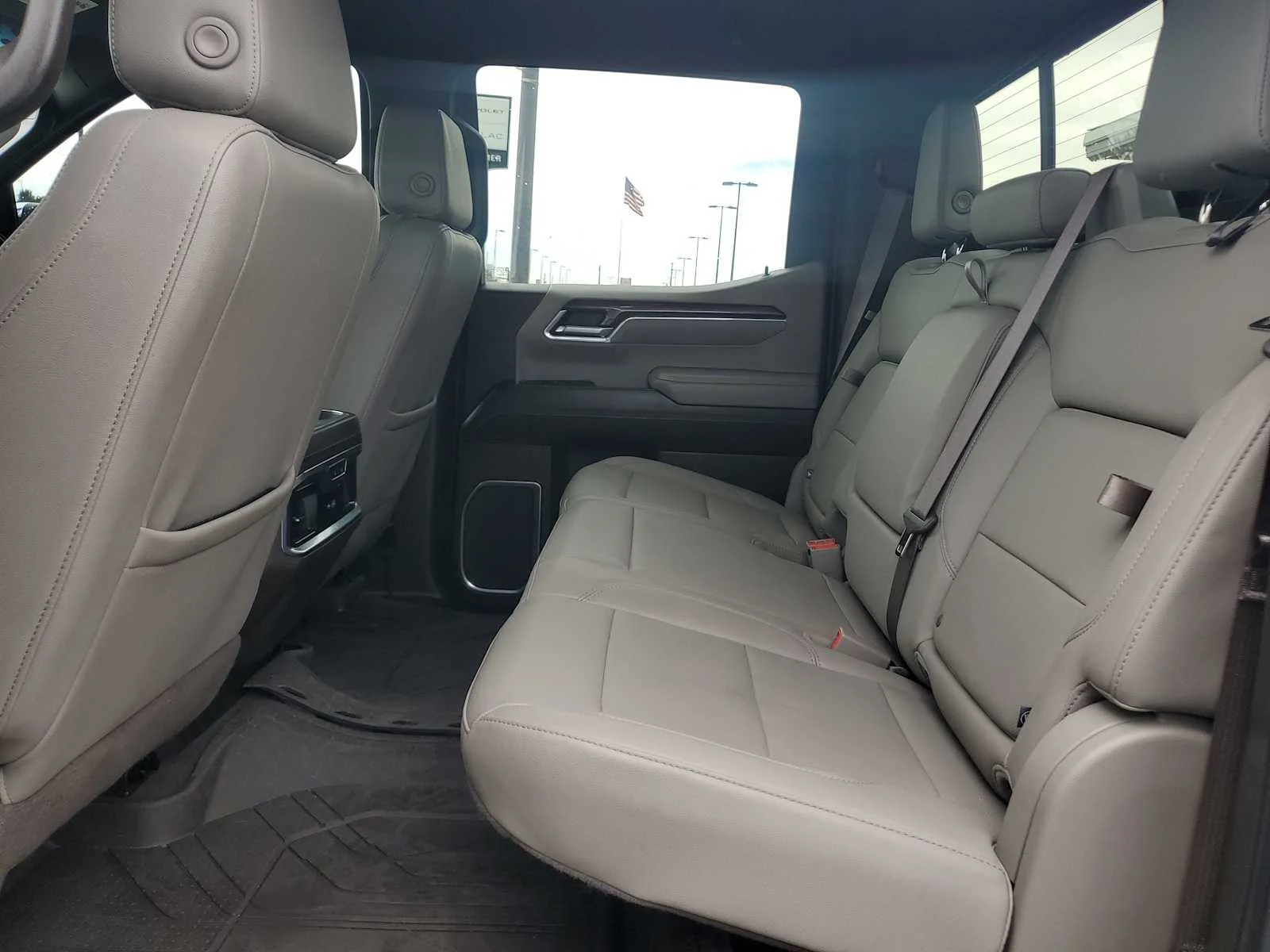 Used 2023 BLACK Chevrolet LTZ image 18