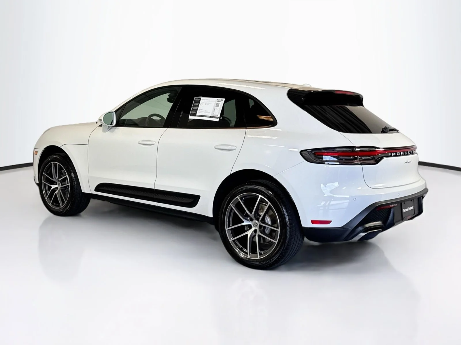 Certified Used 2026 White Porsche  image 3