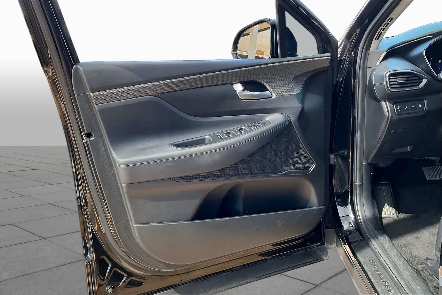 Used 2019 Twilight Black Hyundai SEL image 18