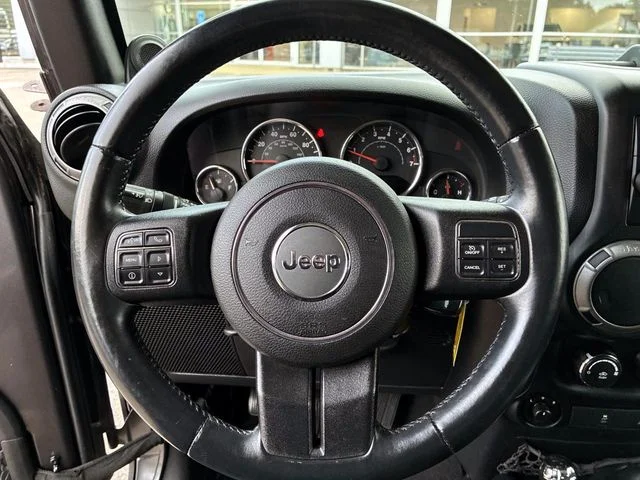 Used 2014 Granite Crystal Clearcoat Metallic Jeep Sport image 22