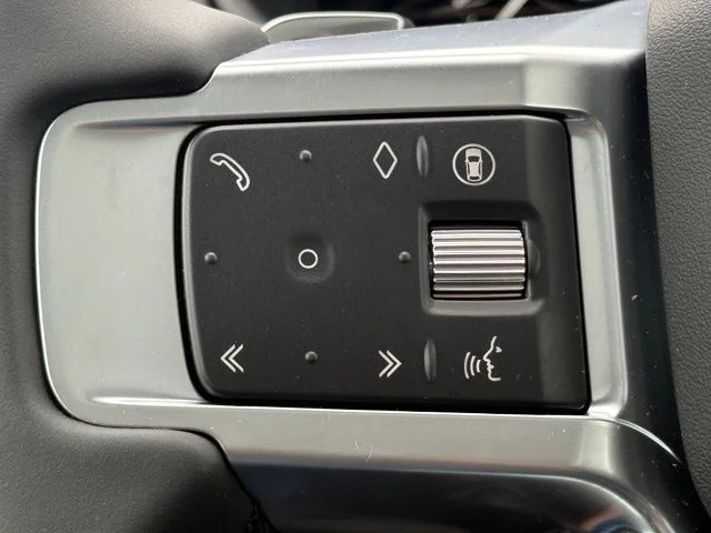 New 2026 Carpathian Grey Land Rover Dynamic SE image 17