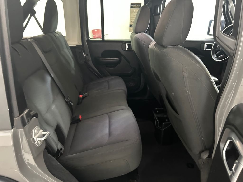Used 2019 Gray Jeep Unlimited Sport S image 17