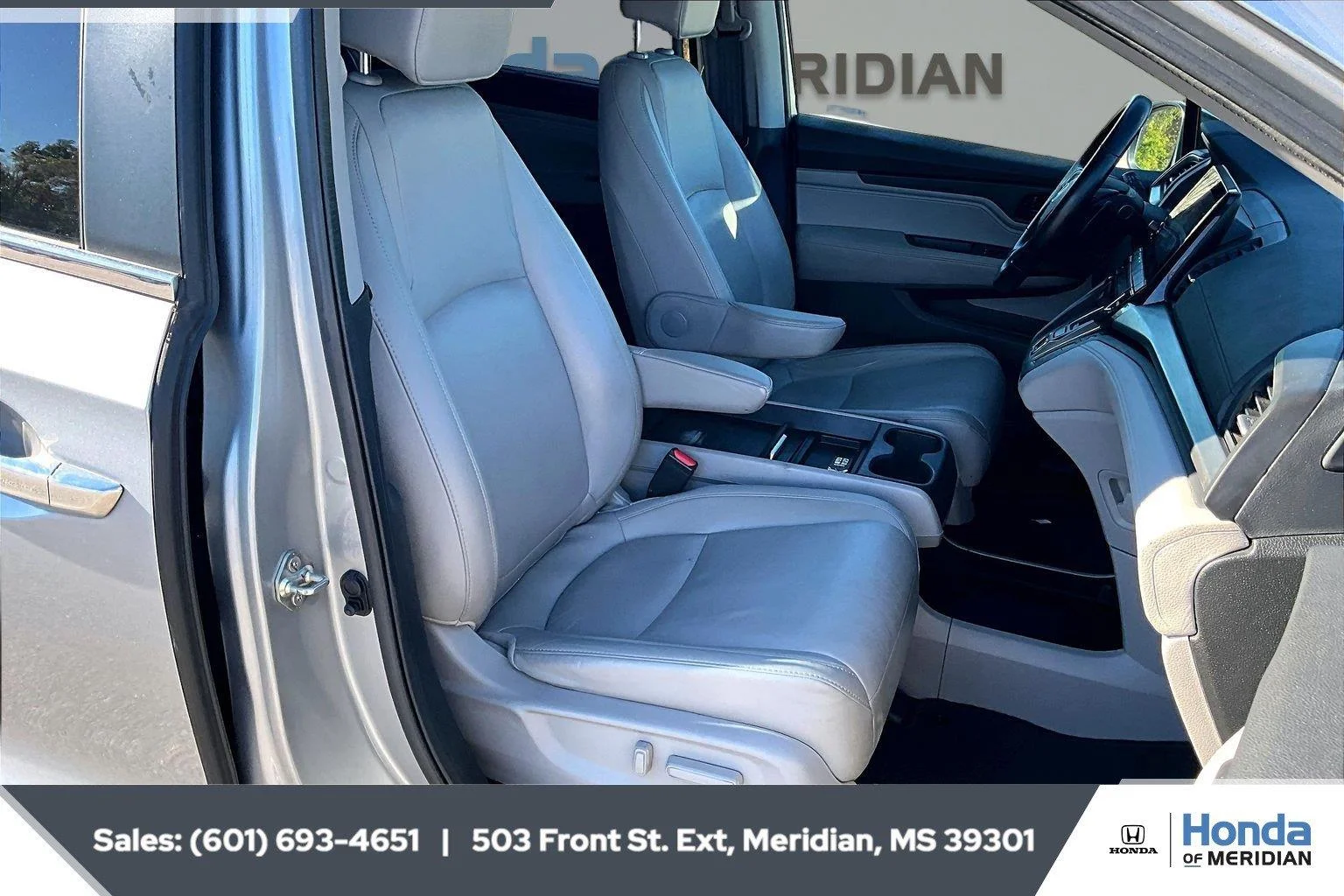 Used 2019 Lunar Silver Metallic Honda EX-L image 6