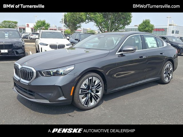 2027|BMW|5 Series|530i xDrive|4D Sedan