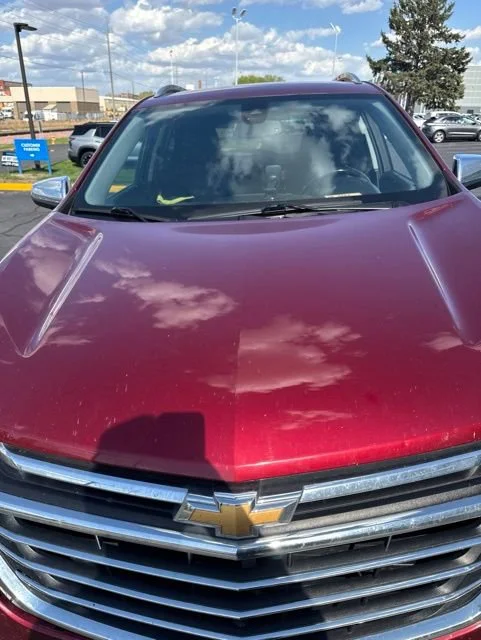 Used 2018 Chevrolet Equinox Premier with VIN 2GNAXMEV3J6323406 for sale in Sioux City, IA