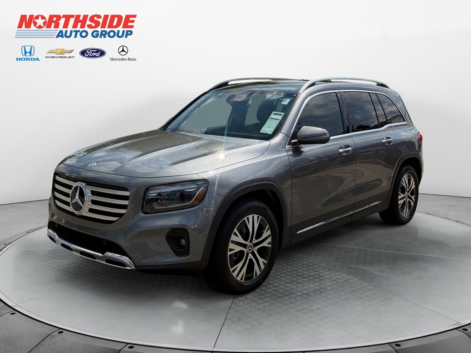 Used 2026 Gray Mercedes-Benz GLB 250 image 3