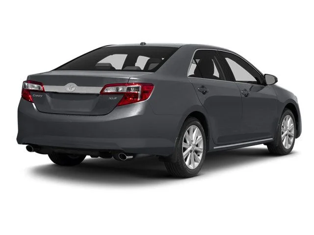 Used 2014 Black Toyota XLE image 2