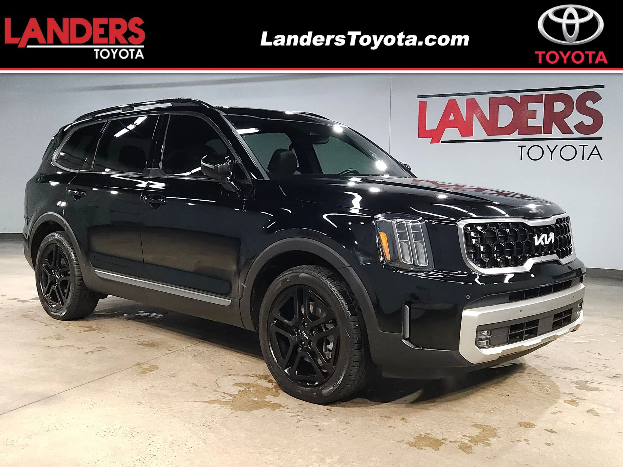 Used 2023 Ebony Black Kia SX X-Line image 1