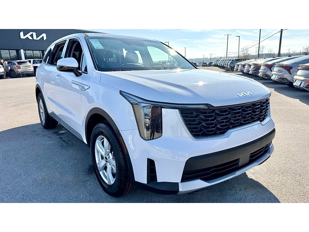 New 2026 Glacial White Pearl Kia LX image 2