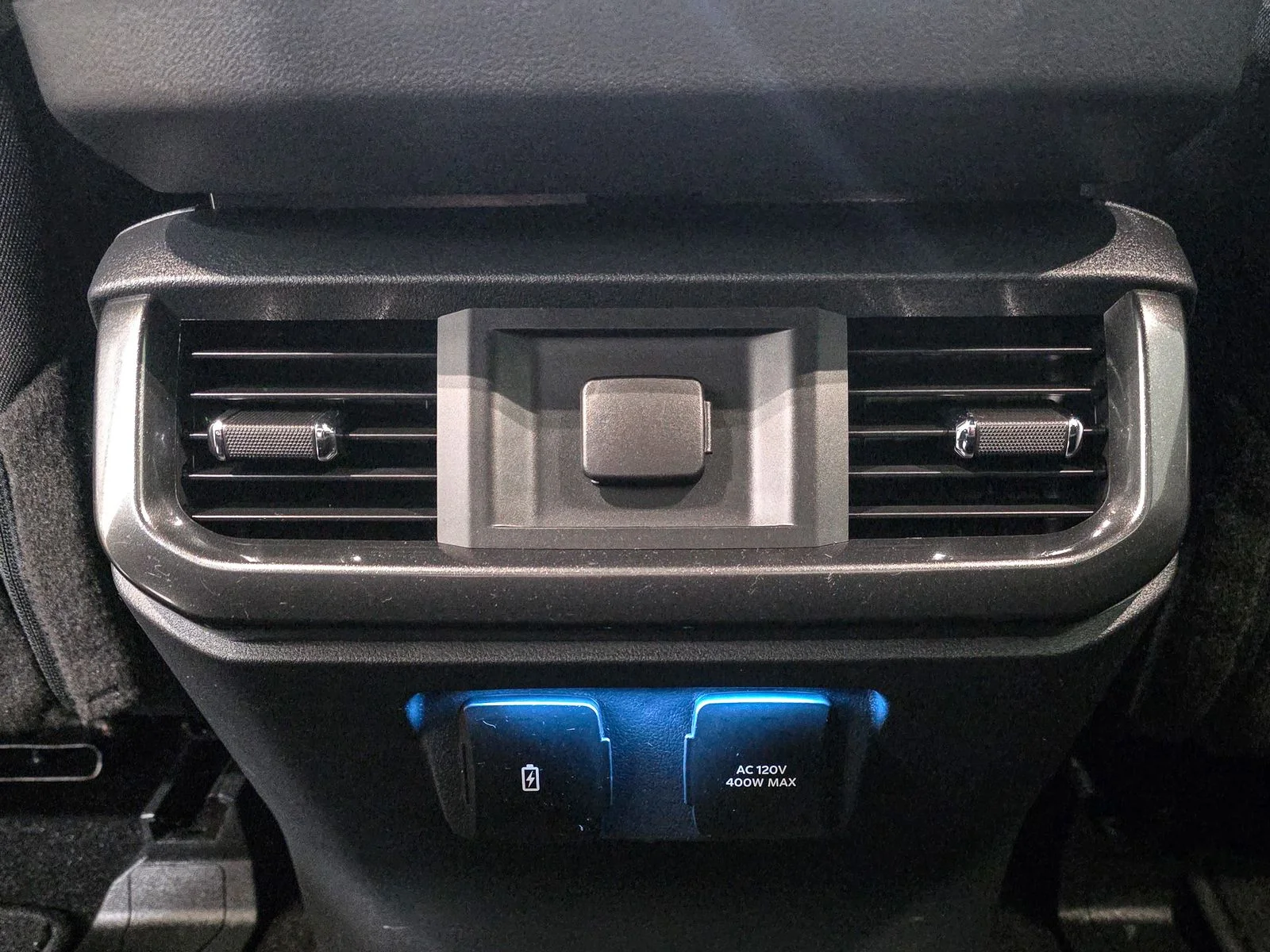 Used 2022 Silver Ford XLT image 24